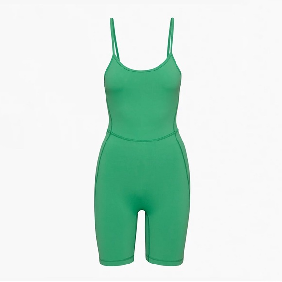 ARITZIA TnaLIFE™ Leap 7" Romper - Picture 6 of 11